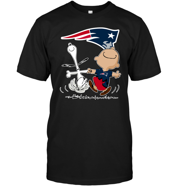 New England Patriots "charlie Brown & Snoopy" T-Shirt New England Patriots "charlie Brown & Snoopy" T-Shirt
