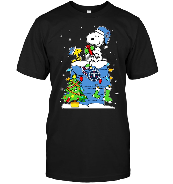 Tennessee Titans "snoopy & Woodstock Christmas" T-Shirt Tennessee Titans "snoopy & Woodstock Christmas" T-Shirt