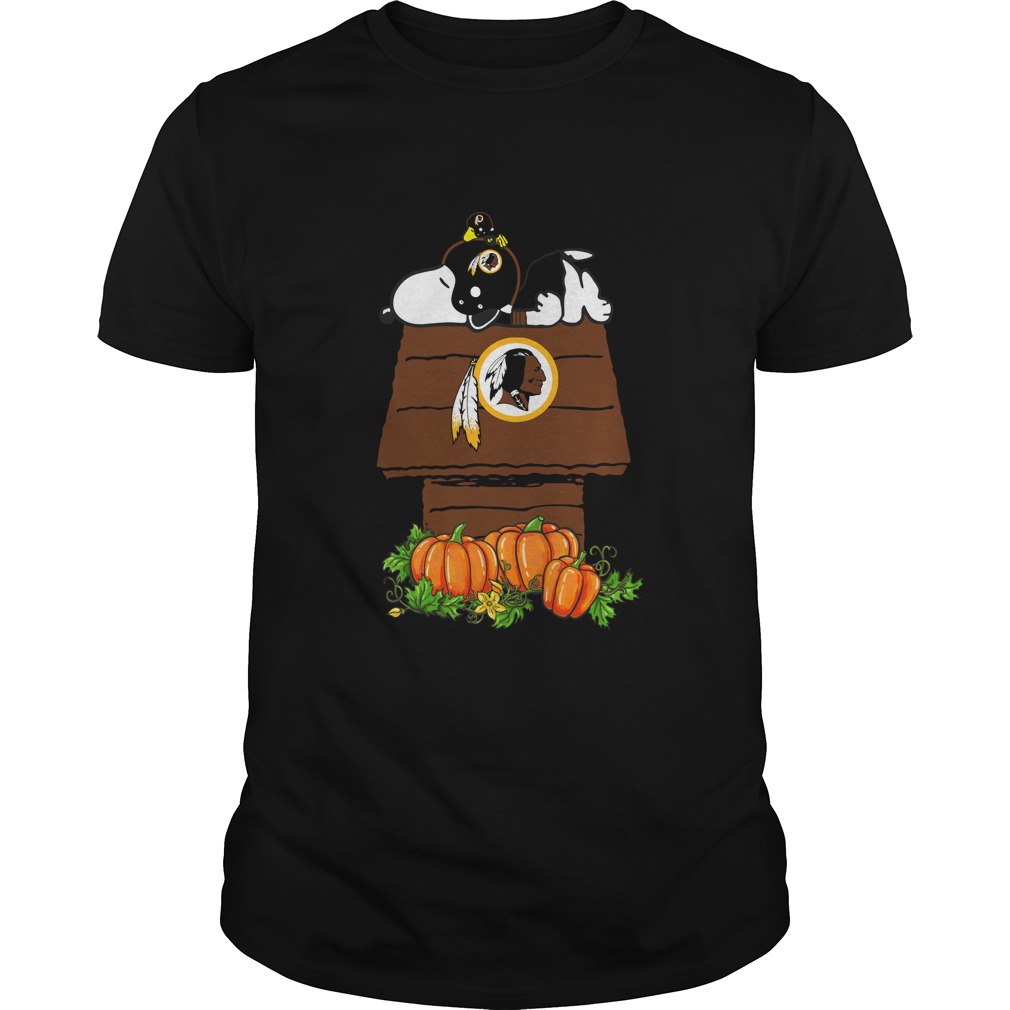 Washington Redskins "snoopy Pumpkin House" T-Shirt Washington Redskins "snoopy Pumpkin House" T-Shirt