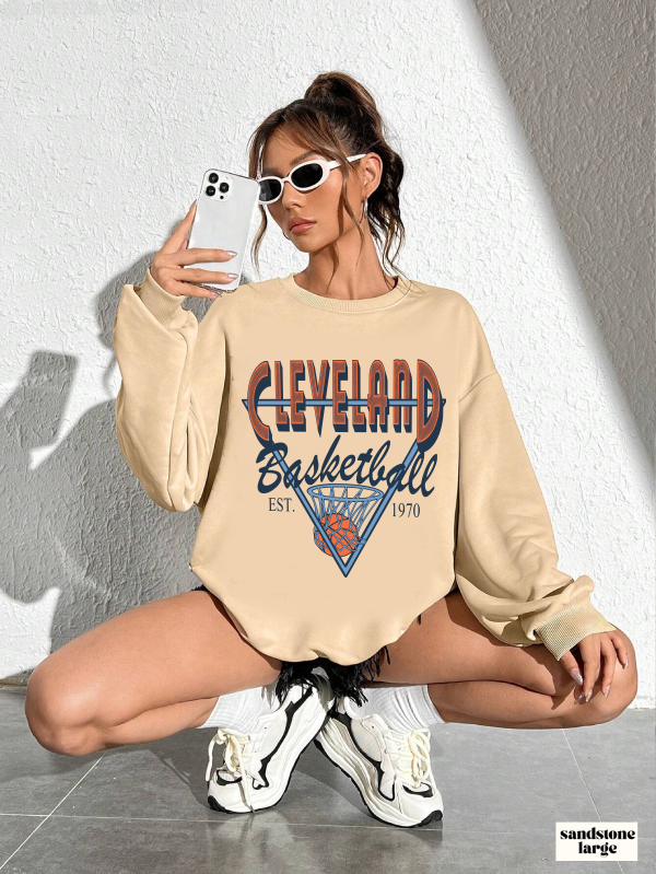 Vintage Cleveland Cavaliers Crewneck - Beige Throwback Basketball Sweatshirt